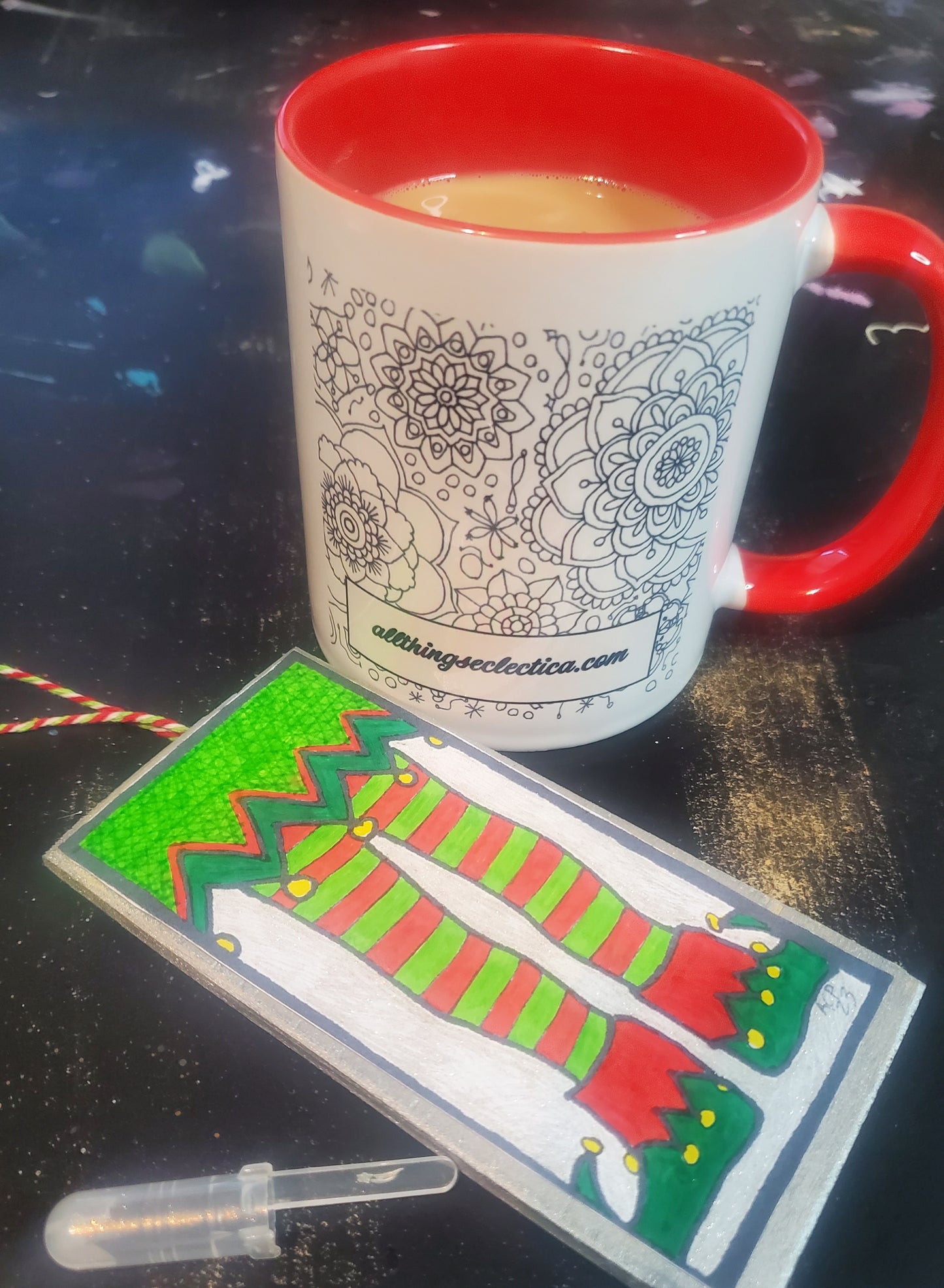 Color-Me Ornament – Elf Legs | DIY Christmas Coloring Craft